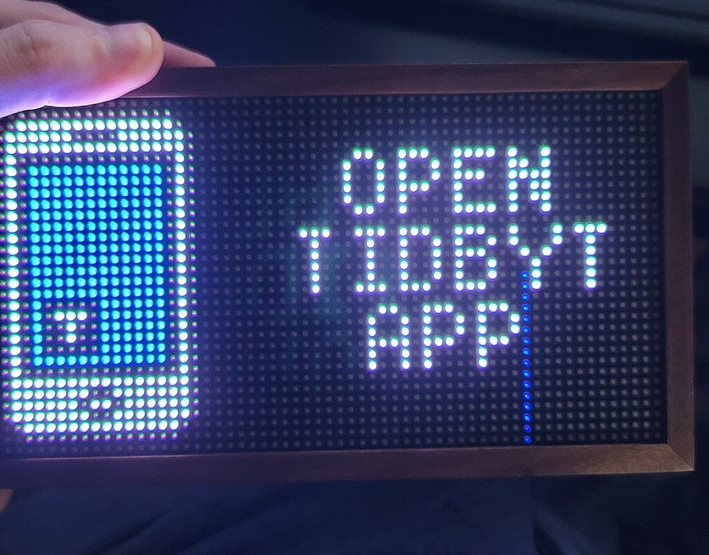 Blue line on screen out of nowhere Support Tidbyt